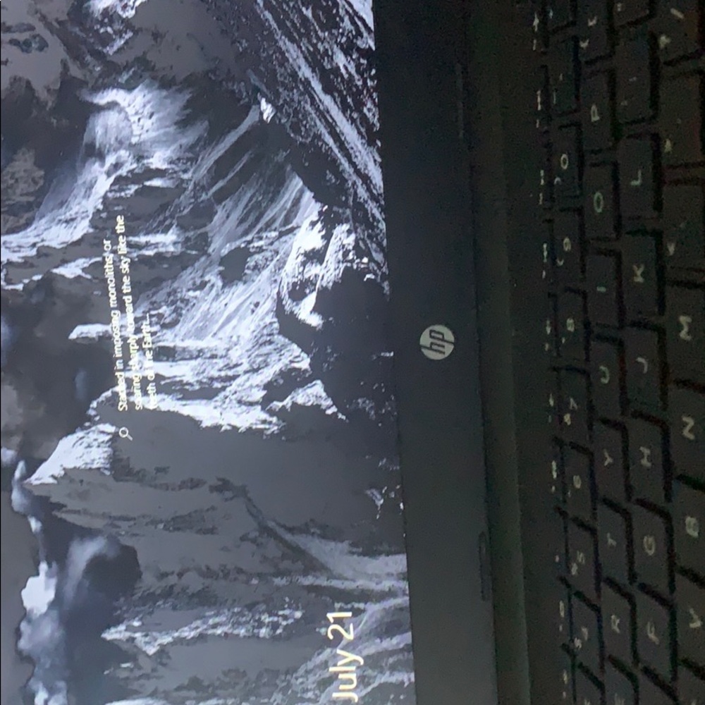 HP LAPTOP - Picture 2 of 2